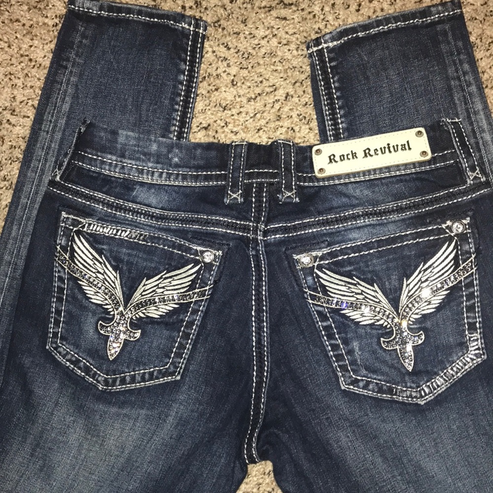 Rock Revival Skinny jeans run small - Picture 2 of 5